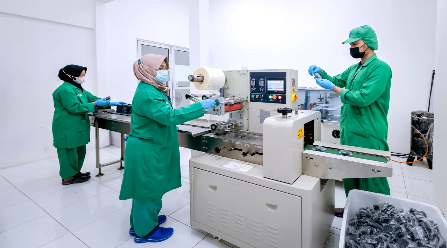 Mesin dan Peralatan Canggih di CV. Zweena Adi Nugraha