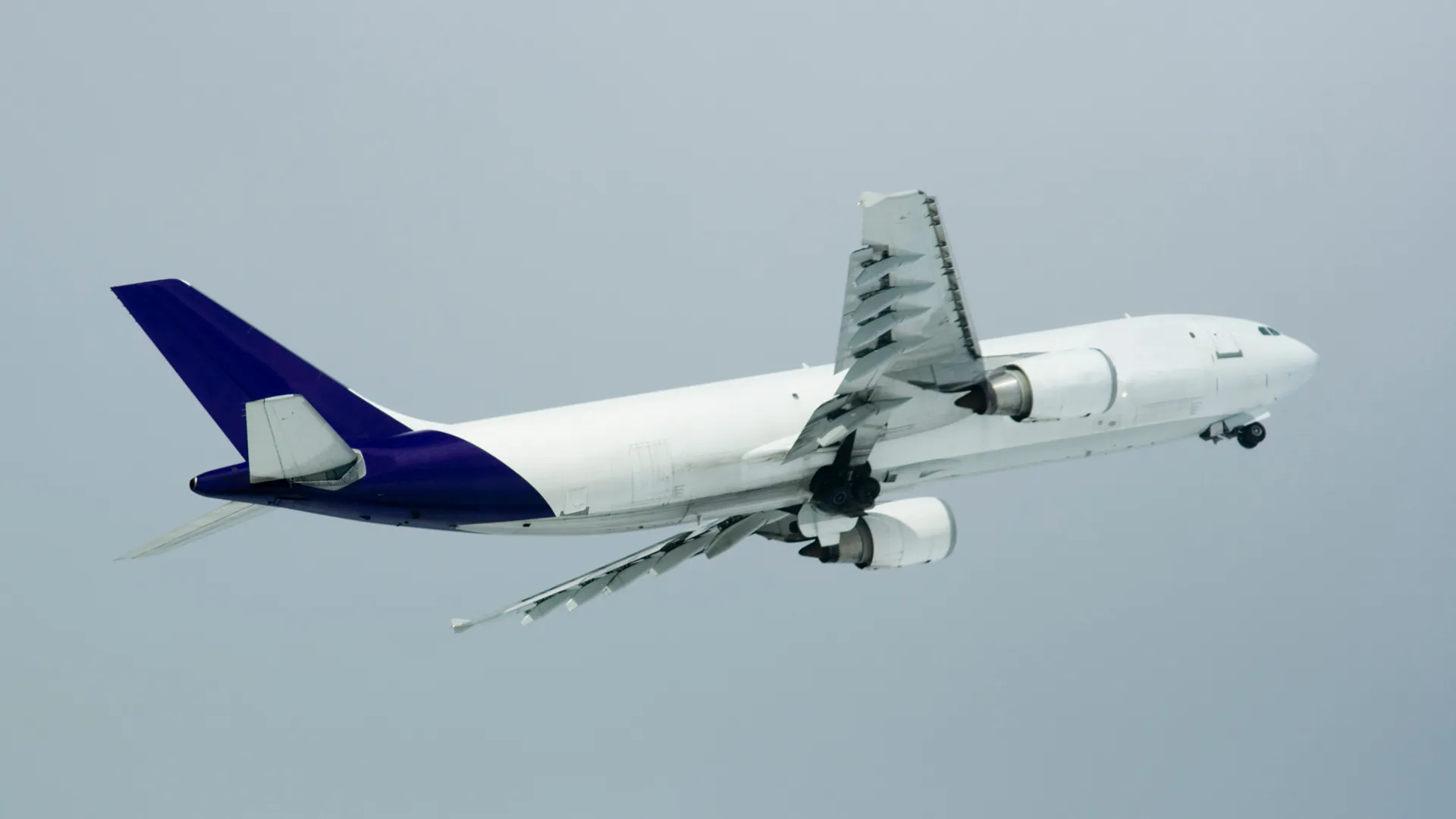 Pengiriman Melalui Jalur Udara